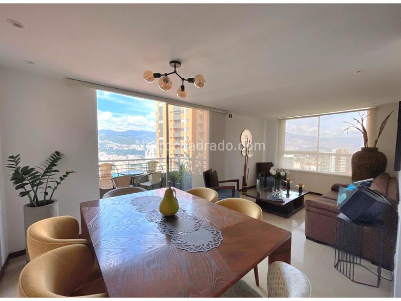 Stylish 3BR Apartment in Santa Fe, El Poblado - 2
