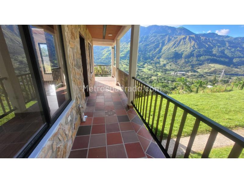 Finca en Arriendo, Vereda El Hatillo, Barbosa - 2