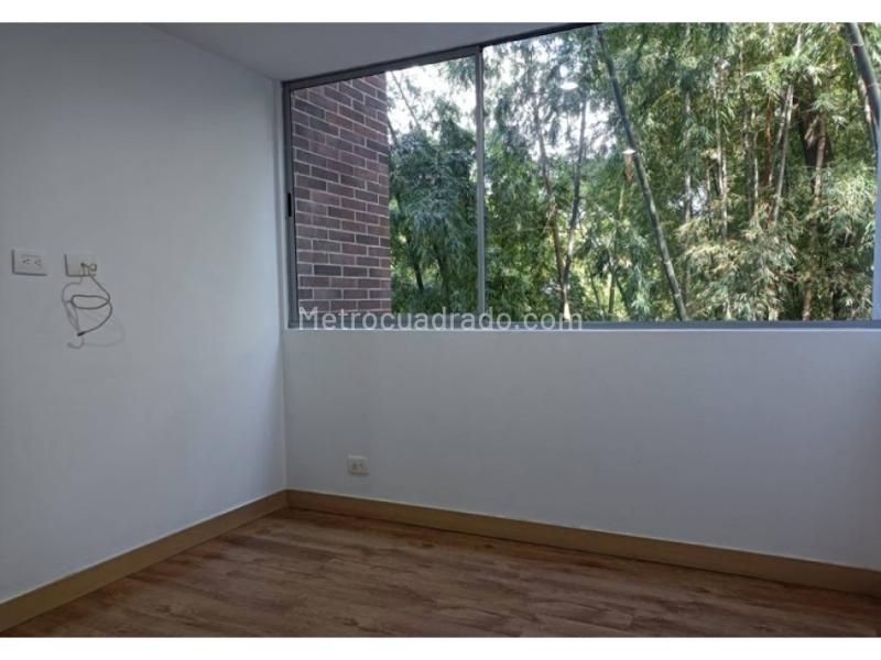 Apartamento de 3 Alcobas Cerca a Centros Comerciales en Los Balsos - 9