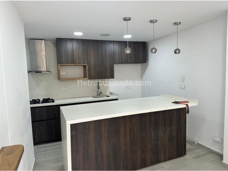 Modern 3BR Apartment with Amenities in Guayabal - 2