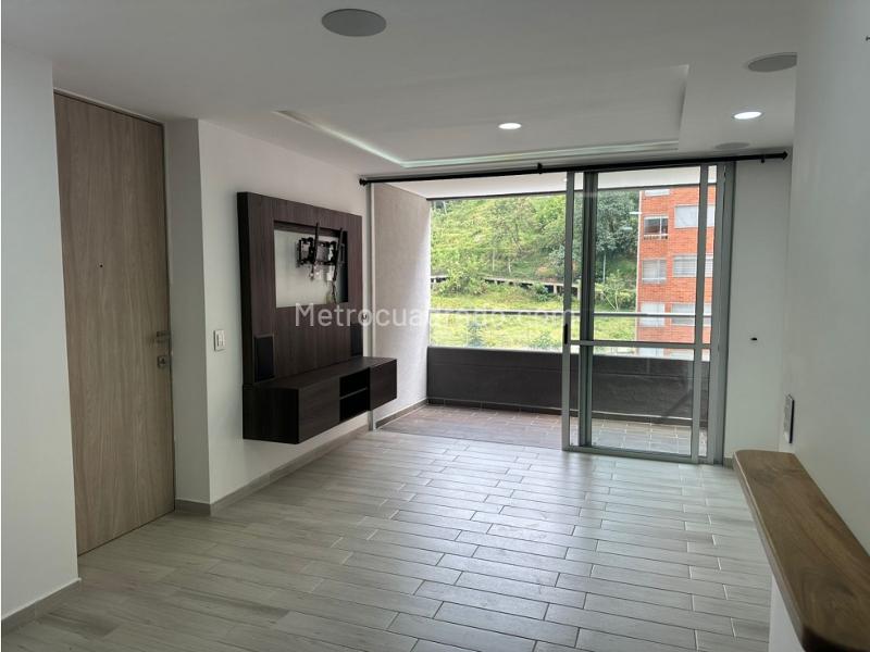Modern 3BR Apartment with Amenities in Guayabal - 8