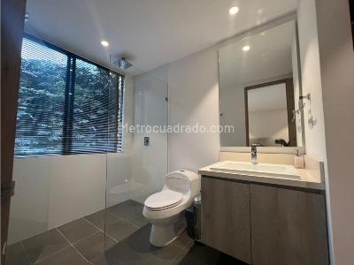 Apartamento en arriendo en Poblado, Medellín · foto 16 de 20