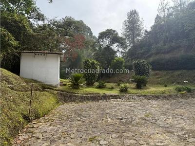 Casa de 5 alcobas en venta en San Antonio De Pereira, Rionegro, 532 m² · foto 7 de 17