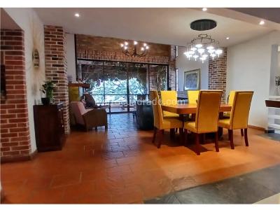 Casa de 5 alcobas en venta en Envigado, Envigado, 114 m² · foto 3 de 20
