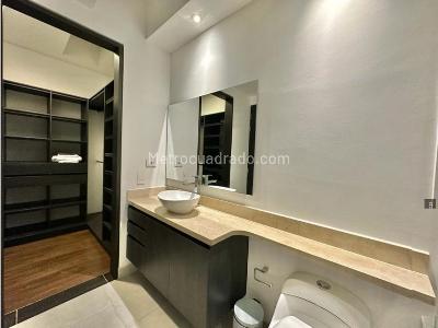 Casa de 5 alcobas en venta en Poblado Alto De Las Palmas, Medellín, 780 m² · foto 19 de 20