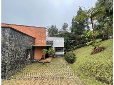 Casa de 4 alcobas en venta en El Poblado, Medellín, 600 m² · foto 2 de 20