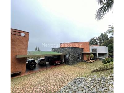 Casa de 4 alcobas en venta en El Poblado, Medellín, 600 m² · foto 3 de 20