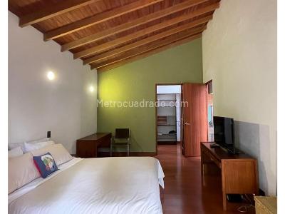 Casa de 4 alcobas en venta en El Poblado, Medellín, 600 m² · foto 11 de 20