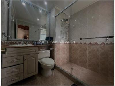 Casa de 4 alcobas en venta en Poblado La Calera, Medellín, 360 m² · foto 18 de 19