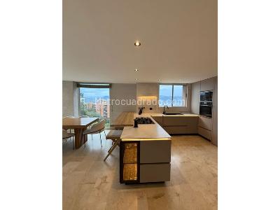 Apartamento de 2 alcobas en venta en El Poblado El Tesoro, Medellín, 170 m² · foto 7 de 17