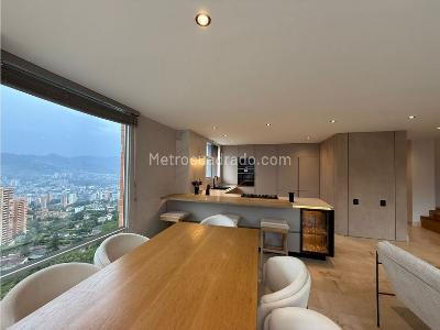 Apartamento de 2 alcobas en venta en El Poblado El Tesoro, Medellín, 170 m² · foto 8 de 17