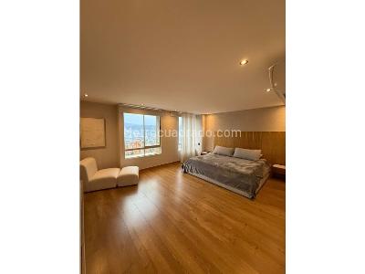 Apartamento de 2 alcobas en venta en El Poblado El Tesoro, Medellín, 170 m² · foto 11 de 17