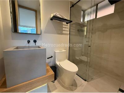 Apartamento de 2 alcobas en venta en El Poblado El Tesoro, Medellín, 170 m² · foto 14 de 17