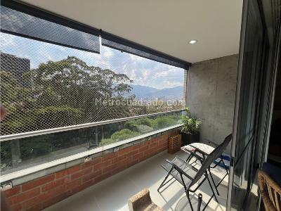 Apartamento de 3 alcobas en venta en Envigado, Envigado, 129 m² · foto 2 de 16