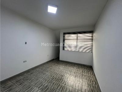 Casa de 5 alcobas en arriendo en Belen Nogal, Medellín, 270 m² · foto 12 de 20