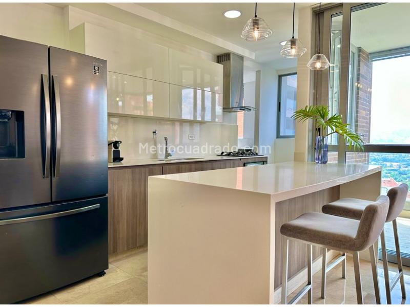 Apartamento Amoblado de 3 Alcobas en Poblado Lalinde - 3