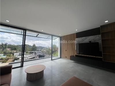 Casa de 4 alcobas en venta en Envigado, Envigado, 350 m² · foto 3 de 20