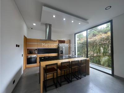 Casa de 4 alcobas en venta en Envigado, Envigado, 350 m² · foto 7 de 20