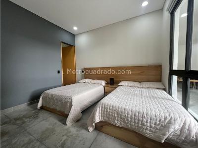 Casa de 4 alcobas en venta en Envigado, Envigado, 350 m² · foto 15 de 20