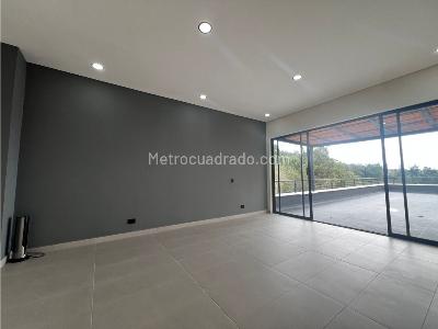Casa de 4 alcobas en venta en Envigado, Envigado, 350 m² · foto 18 de 20