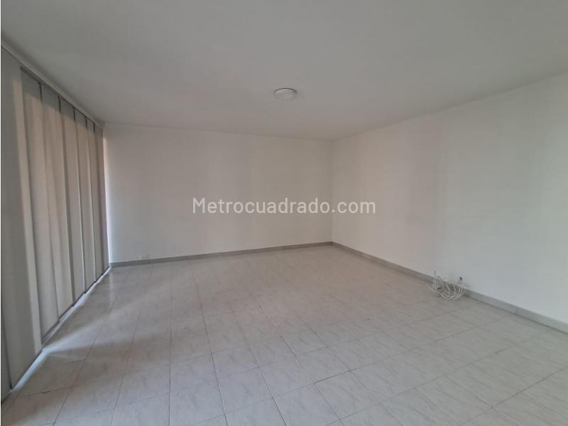 Apartamento Dúplex de 3 Alcobas en Arriendo en Milla de Oro - 5