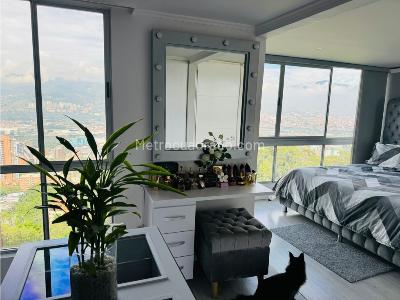 Apartamento en venta en El Poblado, Medellín · foto 4 de 17