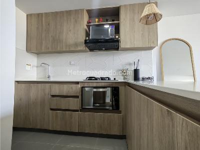 Apartamento en venta en Medellin, Medellín · foto 6 de 20