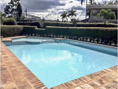 Casa de 4 alcobas en venta en El Poblado, Medellín, 264 m² · foto 11 de 11