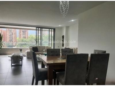 Apartamento de 3 alcobas en venta en Envigado, Envigado, 156 m² · foto 2 de 13
