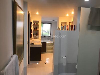 Apartamento de 4 alcobas en venta en El Poblado, Medellín, 444 m² · foto 10 de 14
