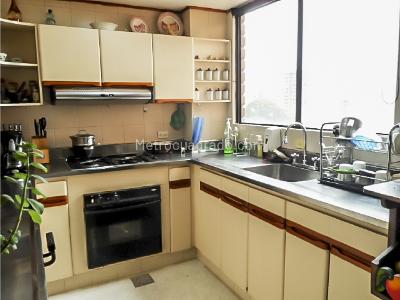 Apartamento de 3 alcobas en arriendo en Vizcaya, Medellín, 250 m² · foto 5 de 20