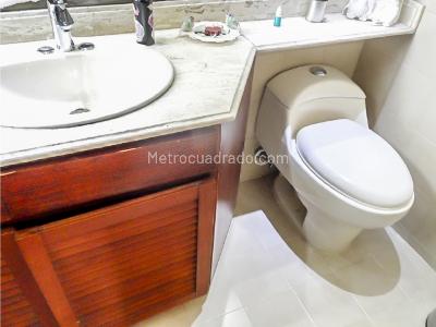 Apartamento de 3 alcobas en arriendo en Vizcaya, Medellín, 250 m² · foto 17 de 20