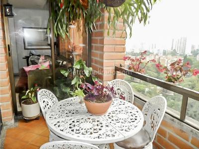 Apartamento de 3 alcobas en arriendo en Vizcaya, Medellín, 250 m² · foto 18 de 20
