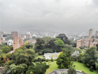 Apartamento de 3 alcobas en arriendo en Vizcaya, Medellín, 250 m² · foto 20 de 20