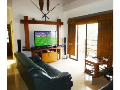 Casa de 4 alcobas en venta en Loma Del Esmeraldal, Envigado, 440 m² · foto 6 de 20