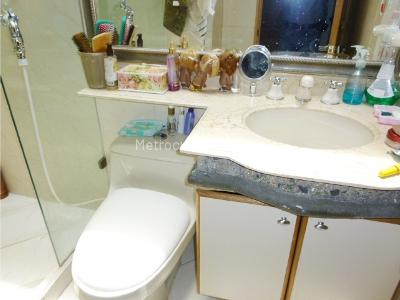 Casa de 4 alcobas en venta en Loma Del Esmeraldal, Envigado, 440 m² · foto 18 de 20
