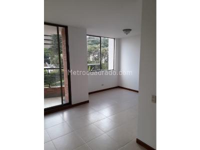 Apartamento de 2 alcobas en venta en Poblado Transv Superior, Medellín, 82 m² · foto 4 de 20