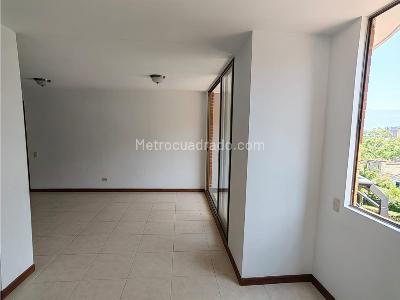 Apartamento de 2 alcobas en venta en Poblado Transv Superior, Medellín, 82 m² · foto 7 de 20