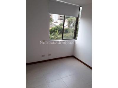 Apartamento de 2 alcobas en venta en Poblado Transv Superior, Medellín, 82 m² · foto 13 de 20