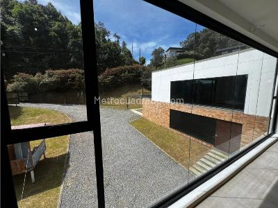 Casa de 3 alcobas en venta en Envigado, Envigado, 320 m² · foto 3 de 20