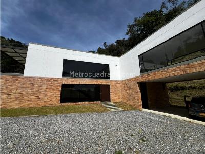 Casa de 3 alcobas en venta en Envigado, Envigado, 320 m² · foto 4 de 20