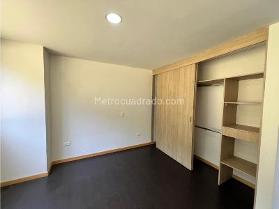 Casa de 3 alcobas en venta en Envigado, Envigado, 320 m² · foto 10 de 20