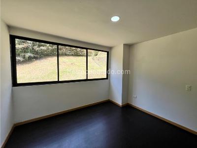 Casa de 3 alcobas en venta en Envigado, Envigado, 320 m² · foto 14 de 20