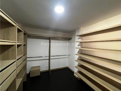 Casa de 3 alcobas en venta en Envigado, Envigado, 320 m² · foto 18 de 20