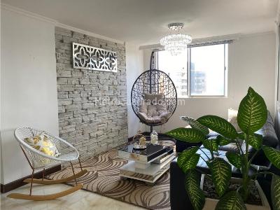 Apartamento de 3 alcobas en arriendo en Altos Del Poblado, Medellín, 148 m² · foto 6 de 17