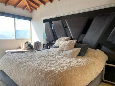 Apartamento de 3 alcobas en arriendo en Altos Del Poblado, Medellín, 148 m² · foto 9 de 17