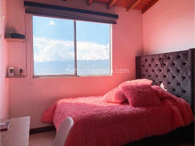 Apartamento de 3 alcobas en arriendo en Altos Del Poblado, Medellín, 148 m² · foto 12 de 17