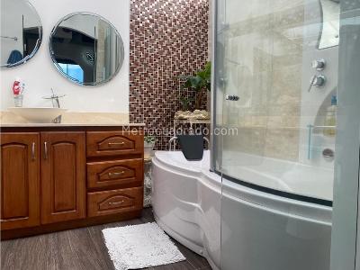 Apartamento de 3 alcobas en arriendo en Altos Del Poblado, Medellín, 148 m² · foto 15 de 17
