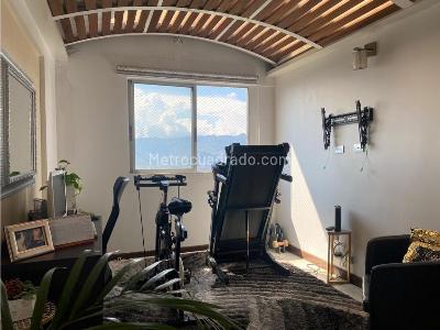 Apartamento de 3 alcobas en arriendo en Altos Del Poblado, Medellín, 148 m² · foto 16 de 17