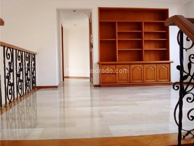 Apartamento de 4 alcobas en venta en El Poblado, Medellín, 296 m² · foto 3 de 19